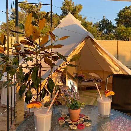 Ancora Glamping Experience Luxury tent